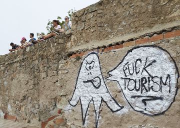 “Una estrategia equivocada contra el turismo” “Una estrategia equivocada contra el turismo”