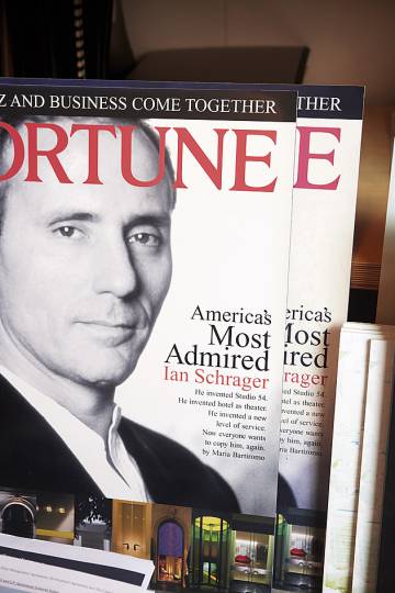 Según la revista ‘Fortune’. Schrager es el americano más admirado. La publicación ocupa un lugar de privilegio en el despacho del empresario.