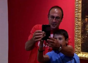 ¿Es aceptable usar un palo de selfie en un museo? ¿Es aceptable usar un palo de selfie en un museo?