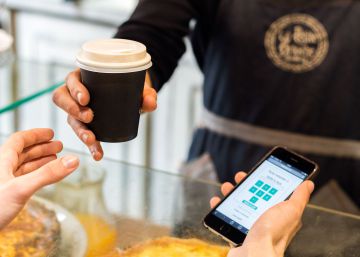 Ahorra dinero pagando tus cafés con el móvil Ahorra dinero pagando tus cafés con el móvil