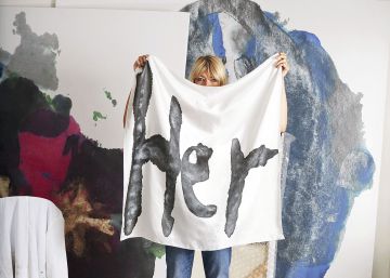 Kim Gordon (Sonic Youth) vuelve a sacar su vena creativa... pero lejos de un escenario