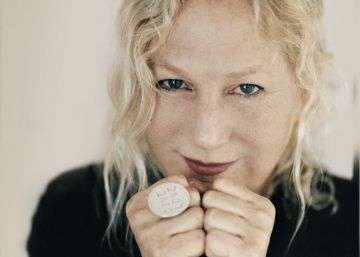 Agnès B. cumple 40 años en la moda por amor al arte