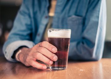 El sencillo truco para saber si el vaso de cerveza está limpio El sencillo truco para saber si el vaso de cerveza está limpio
