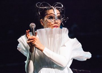 Björk se inspira en Tinder