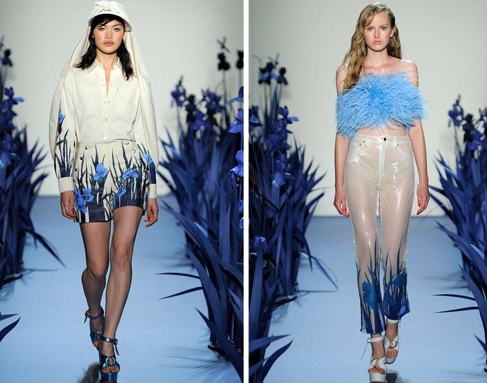 Dos modelos en el desfile de Adam Selman.