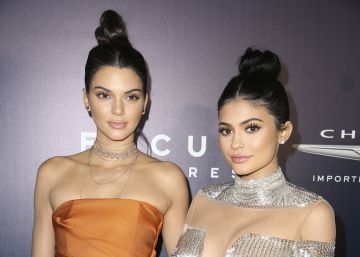 Kendall y Kylie Jenner vuelven a generar la polémica con uno de sus productos