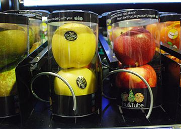 Varios colegios españoles apuestan por la fruta en sus máquinas ‘vending’ Varios colegios españoles apuestan por la fruta en sus máquinas ‘vending’