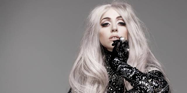 Lady Gaga no está sola: otras estrellas que luchan contra enfermedades crónicas