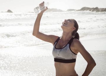 Seis señales de que su cuerpo le pide más agua (aunque no tenga sed) Seis señales de que su cuerpo le pide más agua (aunque no tenga sed)
