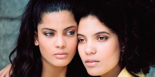 Ibeyi: las gemelas que afrontan la muerte con su música