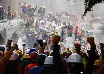 Las tareas de rescate tras el terremoto de México