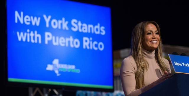 Jennfier Lopez, en la presentación de la iniciativa para ayudar a Puerto Rico, este domingo en Nueva York.