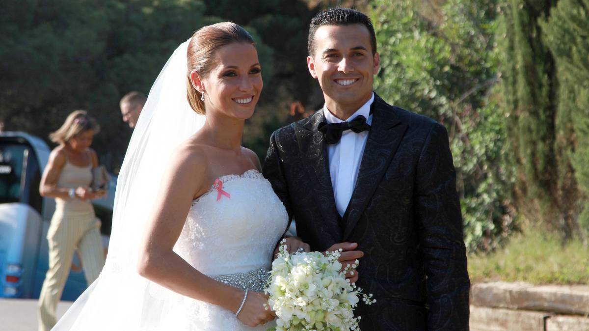 Carolina Martín y Pedro, en su boda en junio de 2015.