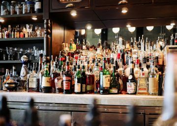 La industria del alcohol confunde al público sobre el riesgo de cáncer