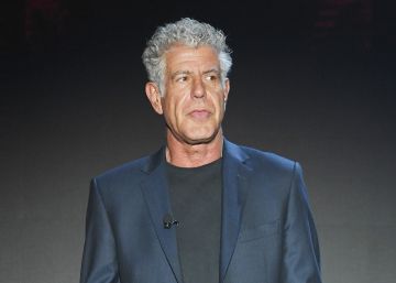 Así ha conseguido Anthony Bourdain (61 años) los abdominales de los que todos hablan