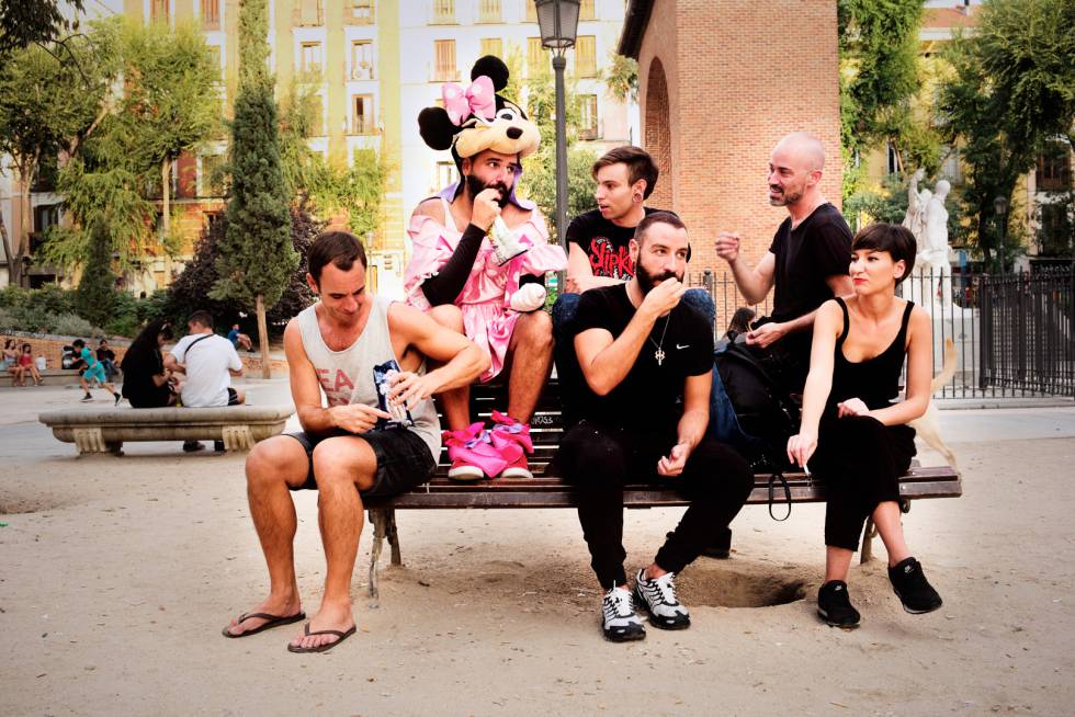 Fui ao casting para ser boneco na Disneyland Paris e me recusaram