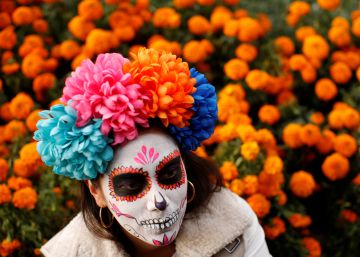 Milhares de caveiras desfilam na Cidade do México antes do Dia dos Mortos Milhares de caveiras desfilam na Cidade do México antes do Dia dos Mortos