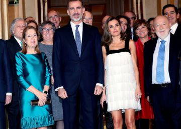 El vestido más arriesgado de la reina Letizia es de Teresa Helbig