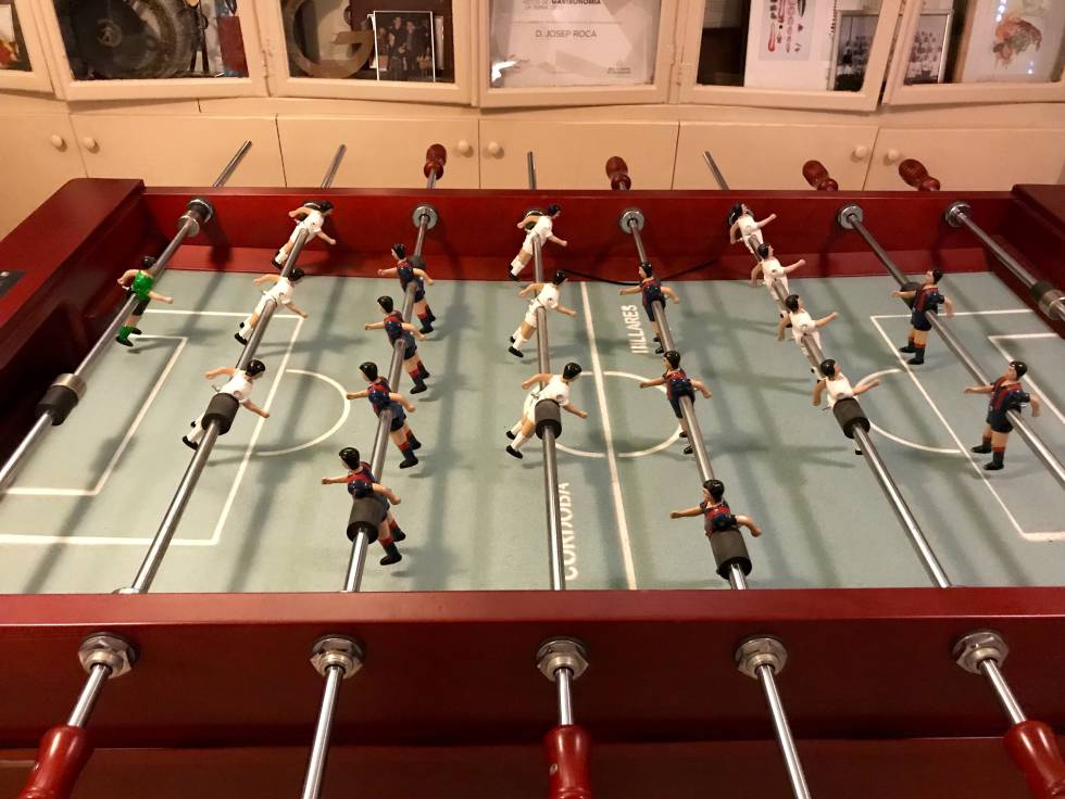 FUTBOLIN CONSERVADO EN LA MASÍA CAPEL