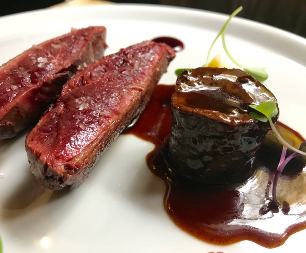 PATO AZULÓN, RESTAURANTE MEMBIBRE CAPEL