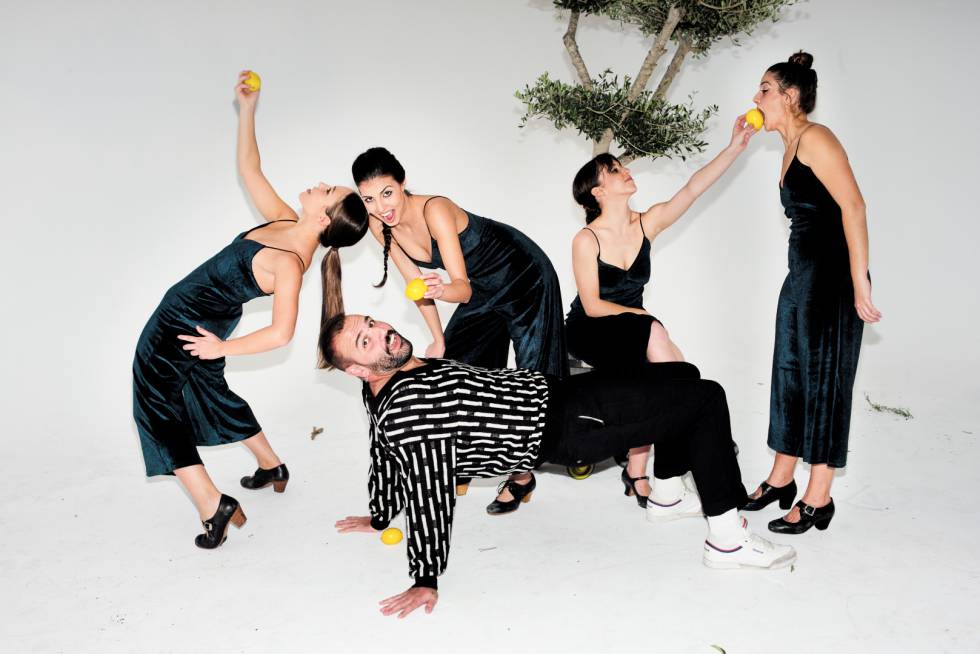 Fui a un evento en el que la gente baila con plantas: así es la biodanza