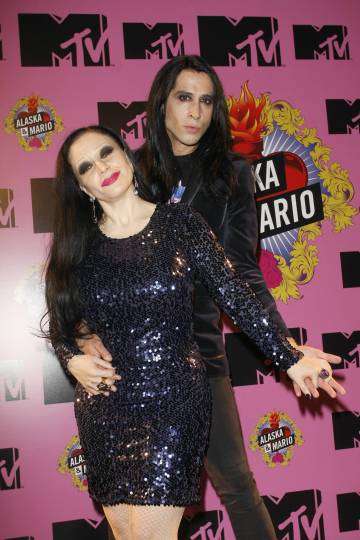 Alaska y Mario Vaquerizo, dos de los grandes valedores de la palabra "maricón" para las grandes audiencias en España.