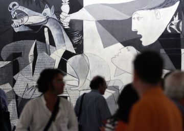 Cuando los argelinos contemplan el ‘Guernica’