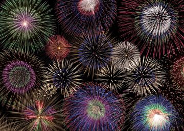 Cinco trucos de los profesionales para fotografiar fuegos artificiales con el móvil