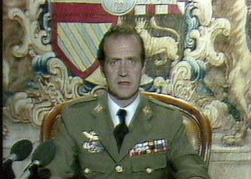El rey Juan Carlos I en el discurso televisado en la noche del Golpe de Estado, del 23-F.