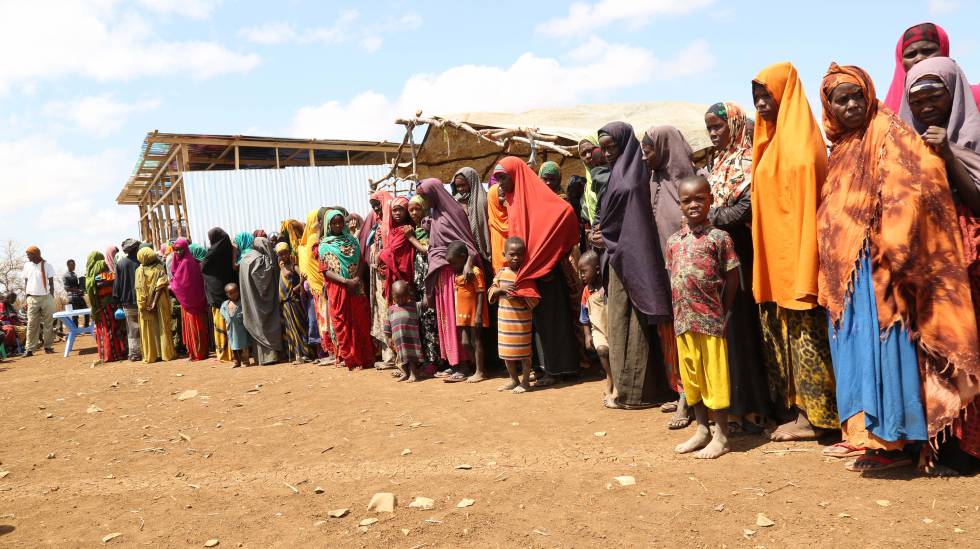 Campaña de vacunación masiva en el campo de desplazados internos de Beerta Muuri, Baidoa, región Bay.