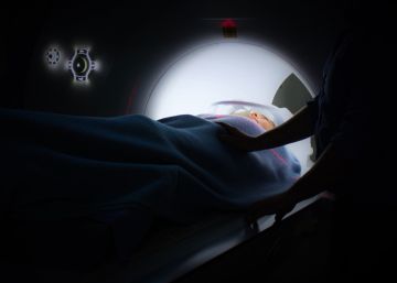 Novo exame de sangue detecta oito tipos de câncer