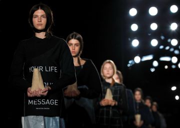 Miriam Ponsa porta el procés a la 080 Barcelona Fashion
