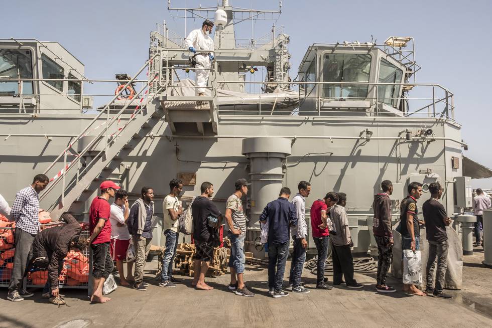 Rescued migrants aboard the Cantabria.