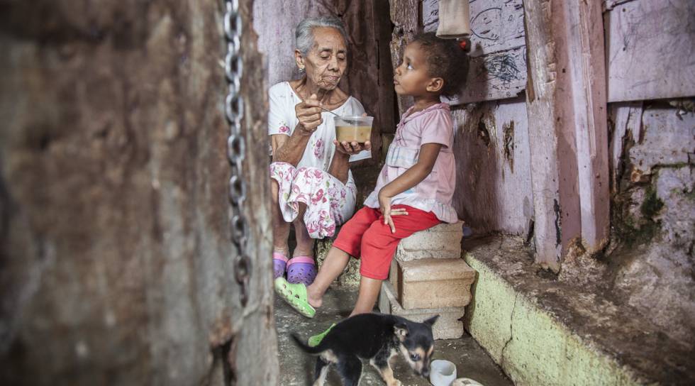 Caracas: la carrera diaria contra el hambre