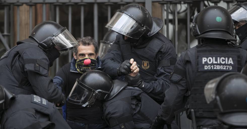 Protestas ante el Tribunal Superior de Justicia de Cataluña