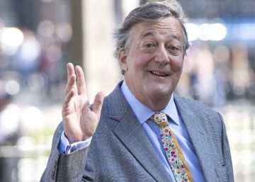 El comediante Stephen Fry desvela su lucha contra el cáncer