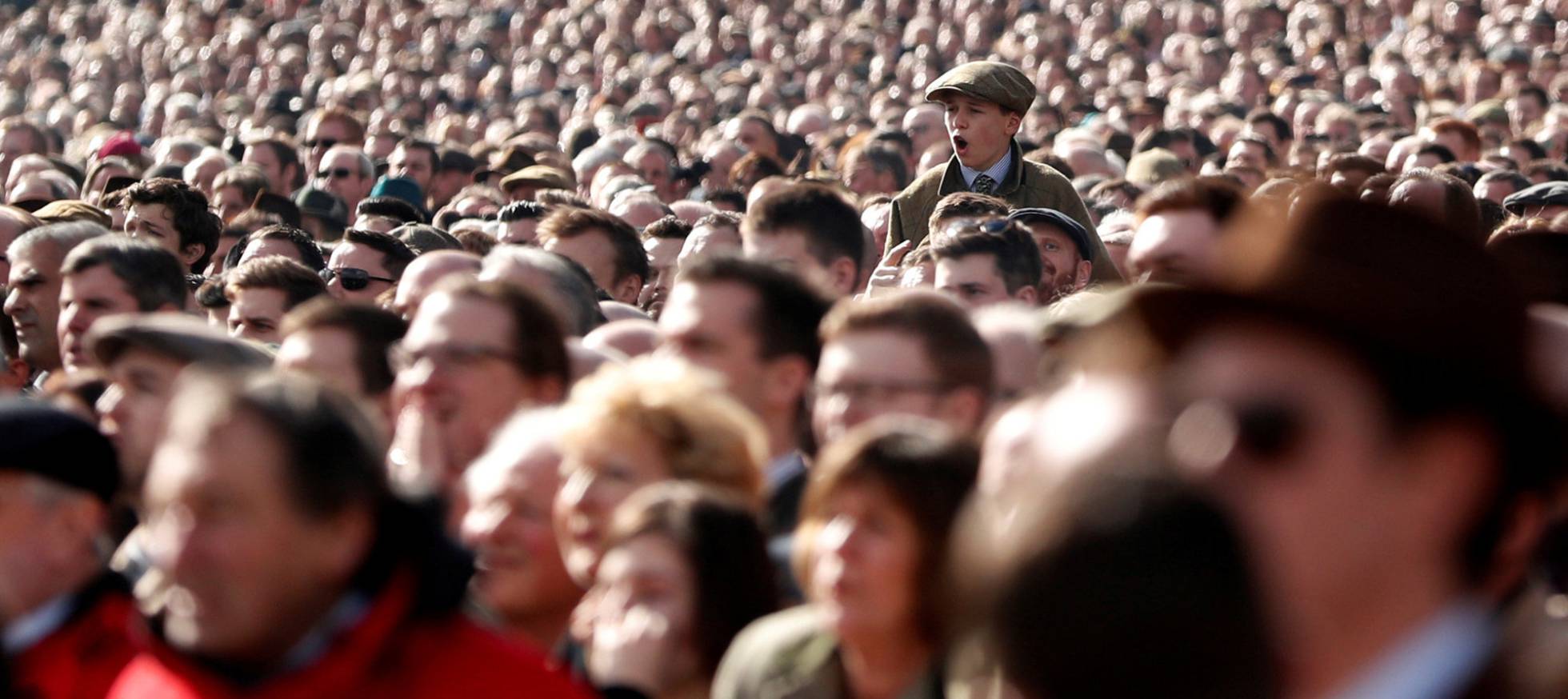 Horse Racing - Cheltenham Festival - Cheltenham Racecourse, Cheltenham, Britain - March 13, 2018 Racegoers look on during the 13:30 Sky Bet Supreme Novices' Hurdle Action Images via ReutersAndrew Boyers TPX IMAGES OF THE DAY