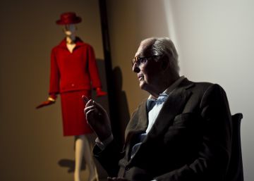 Mor als 91 anys el dissenyador francès Hubert de Givenchy