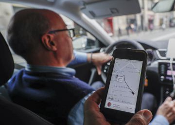 El Gobierno blinda por ley al taxi del avance de empresas como Uber y Cabify