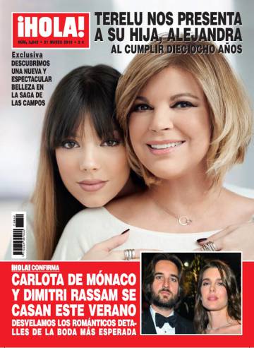 Terelu Campos y su hija Alejandra en la portada de '¡Hola!'.