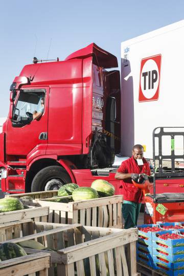 The frenetic process of loading and unloading the fruit and vegetables is a daily chore in Mercamadrid where 2.5 million tons of fresh produce was sold in 2016.