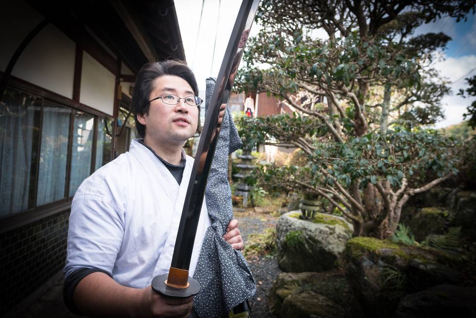 Aprendí a forjar espadas japonesas con un maestro como el de 'Kill Bill'