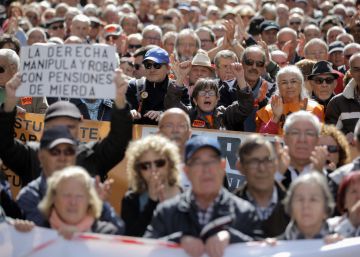 Manifestaciones en defensa de las pensiones dignas, en imágenes