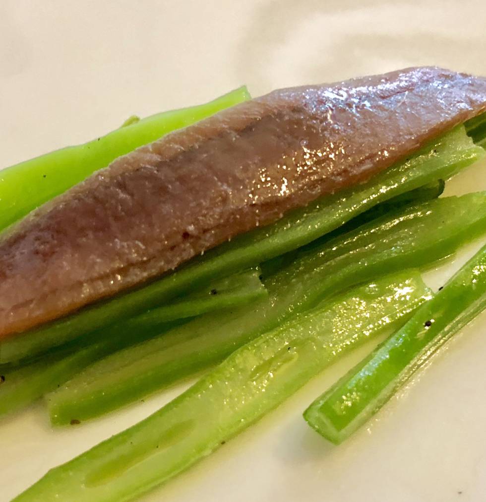 JUDÍAS VERDES CON ANCHOA CAPEL