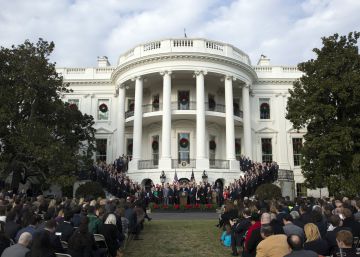Trump convierte en molinillos las puertas giratorias