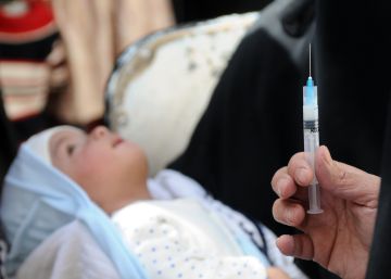Tres países y la misma apremiante necesidad de una vacuna