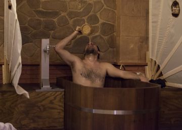 Una tarde en el spa donde no sueltas nunca la jarra de cerveza