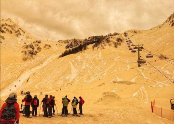 El polvo del Sáhara tiñe la nieve de naranja en el este de Europa