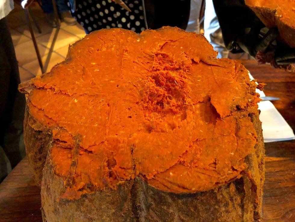 BUFETA GRAN RESERVA. SOBRASADA MENORQUINA ABIERTA PARA LA OCASIÓN DE 20 KILOS DE PESO, MADURADA DURANTE 5 AÑOS CAPEL