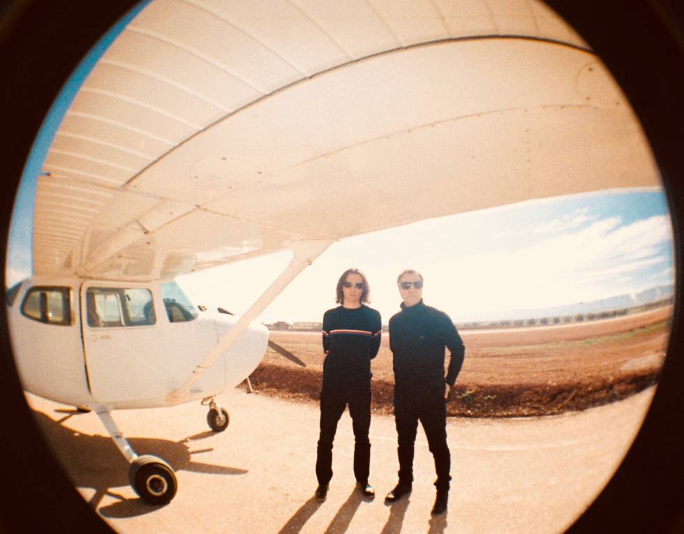 Florent y Banin: de Los Planetas a Los Pilotos sin bajarse del avión